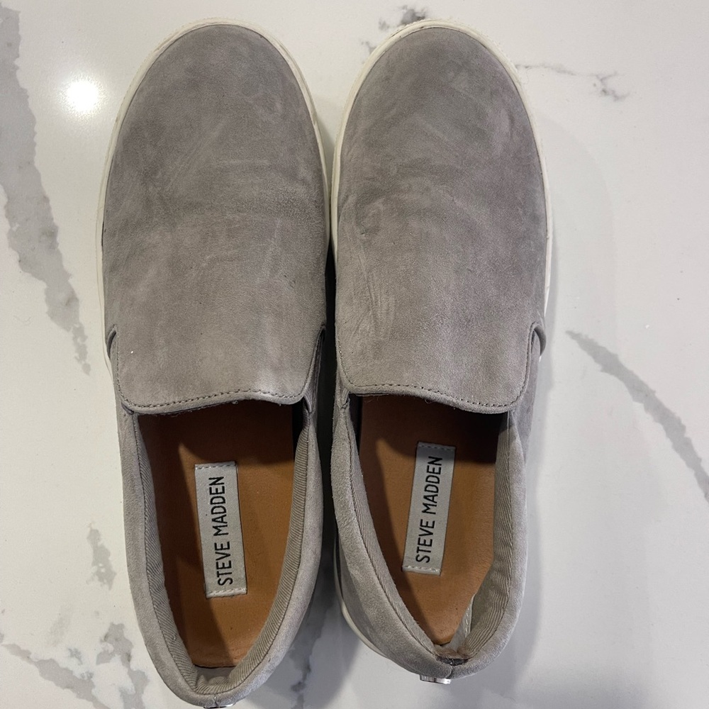 Steve Madden GRAY suede slip on shoe size 8